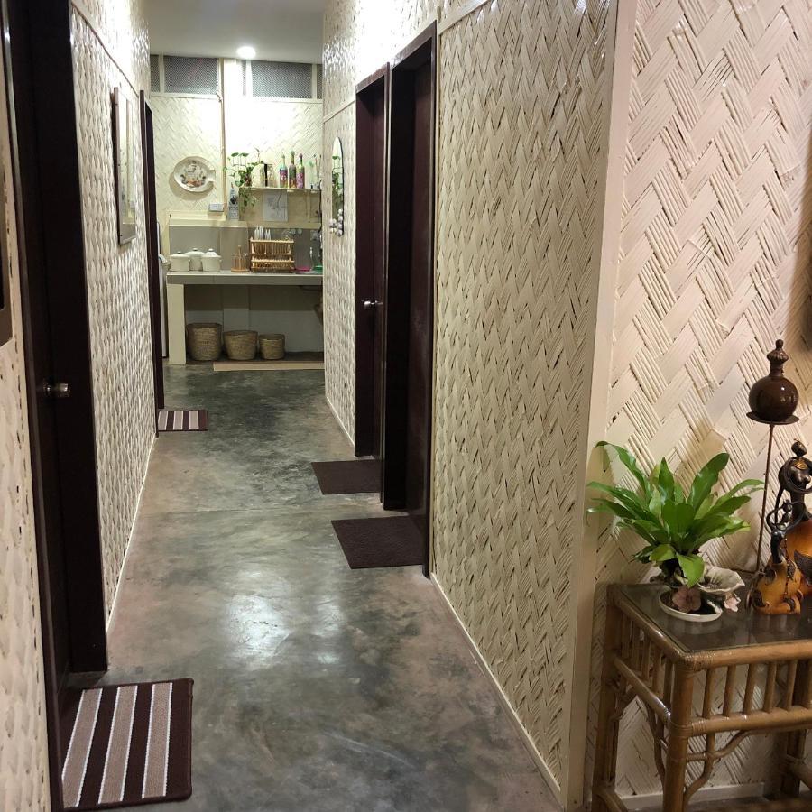 Hiraya Homestay Корон Екстер'єр фото