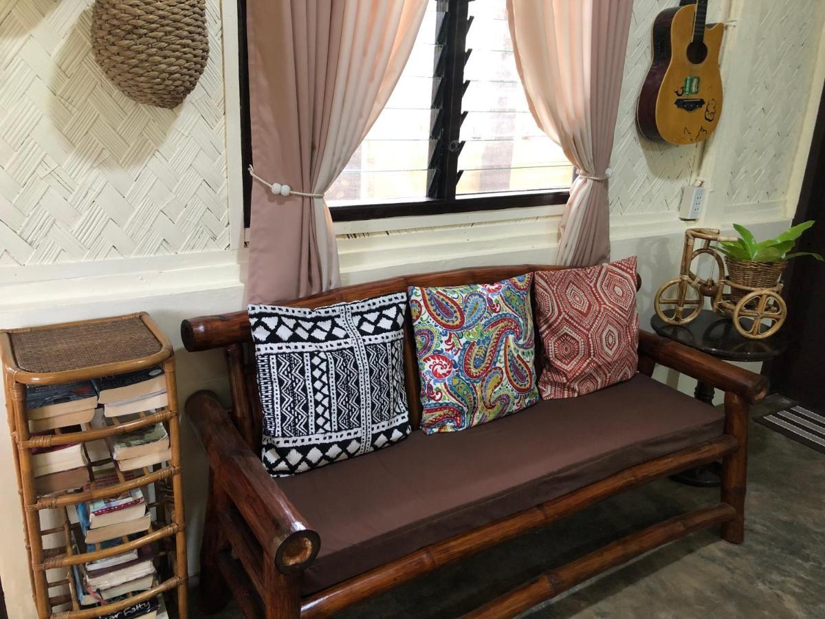 Hiraya Homestay Корон Екстер'єр фото